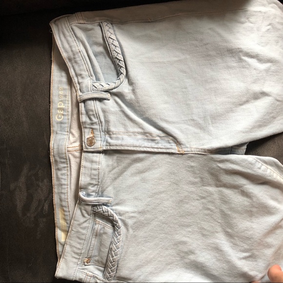 Gap 1969 Flare Crop Jeans. - Picture 1 of 6